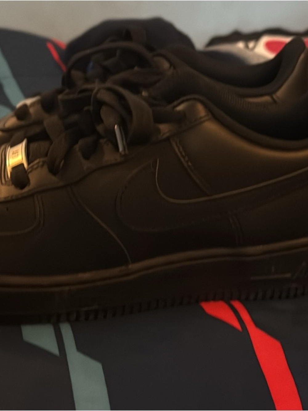 Boy’s Black Low-Top Leather Sneakers - Sleek Everyday Style - Picture 2 of 2